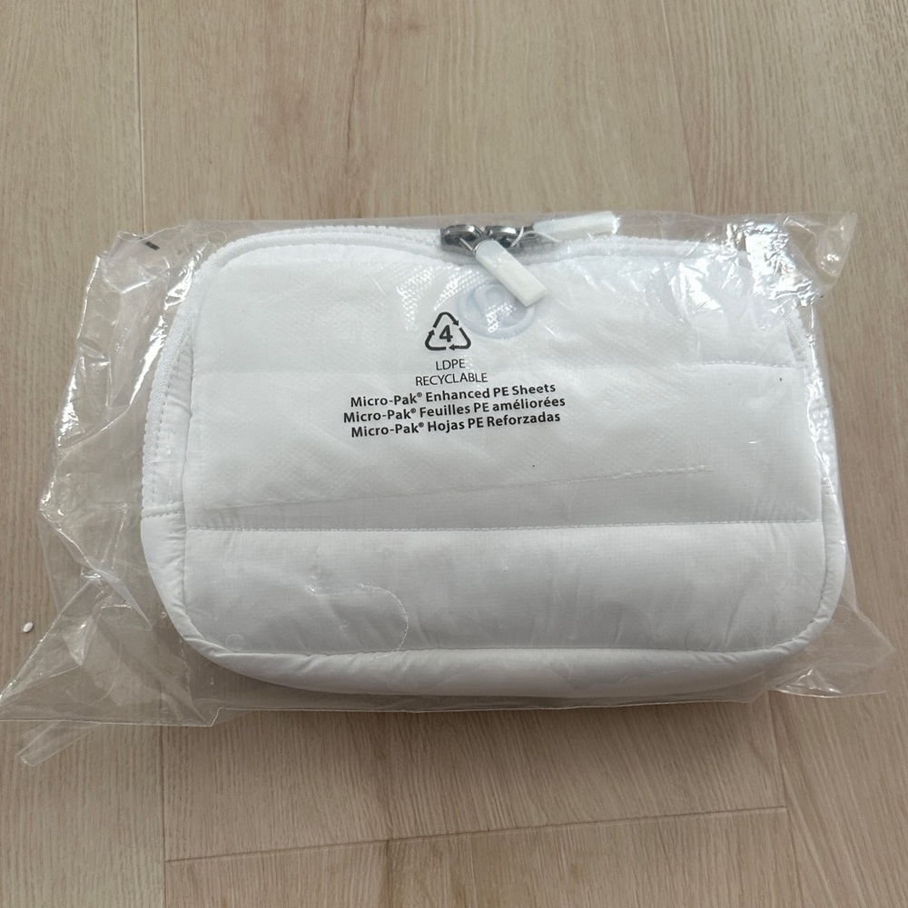Lululemon Everywhere Belt Bag 2L Wunder Puff